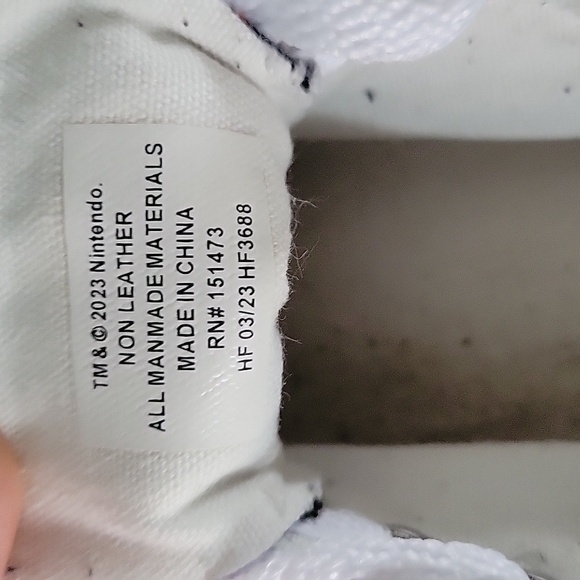 Ground Up Official Nintendo Super Mario Shoes - Picture 14 of 15